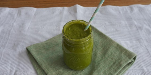 Spicy Turmeric Green Smoothie